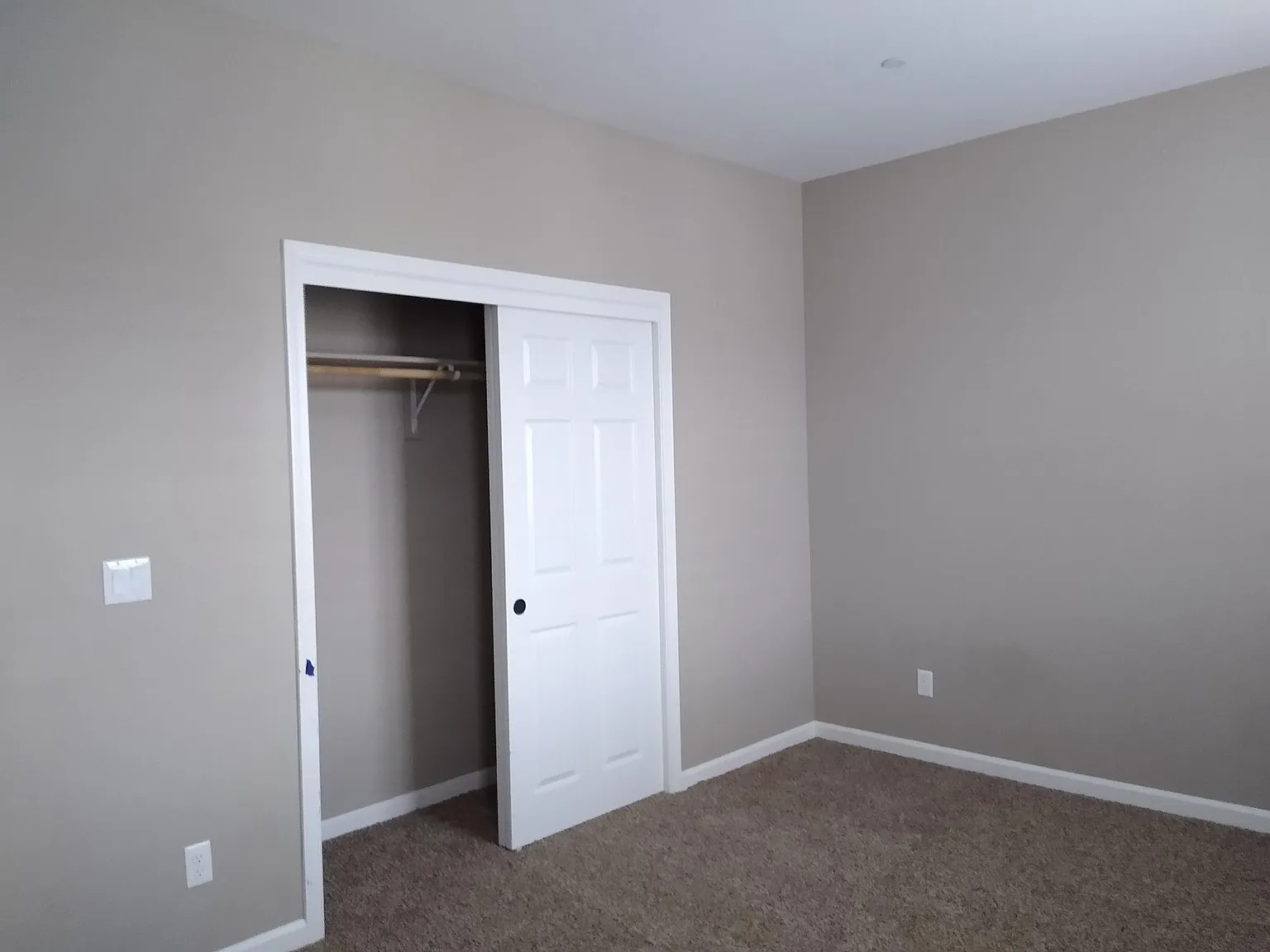 4 bed, 2145 sqft, $2,850 — Photo 4