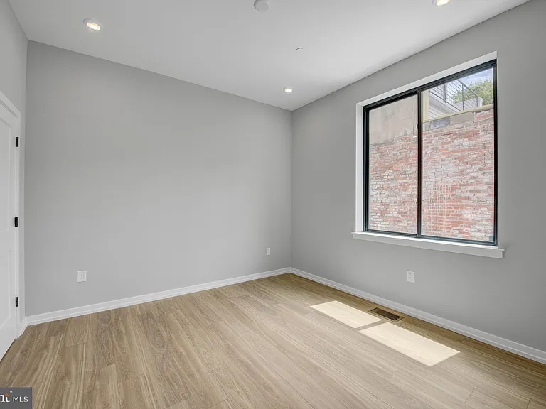 1205 S 15th St #1B — Photo 7