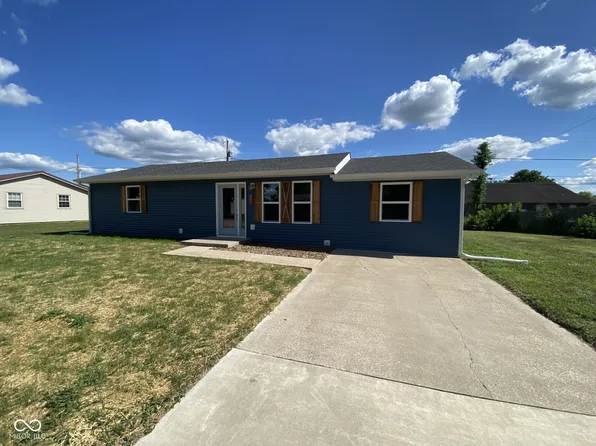 802 Holiday Dr, Seymour, IN 47274