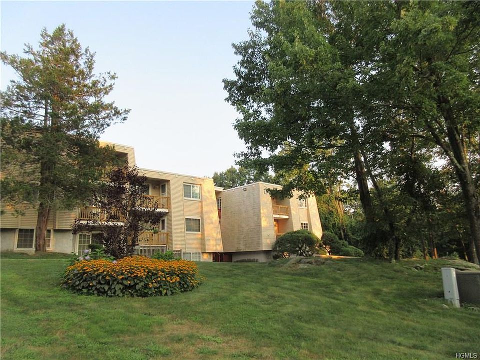 1st image of 508 Fox Run Ln