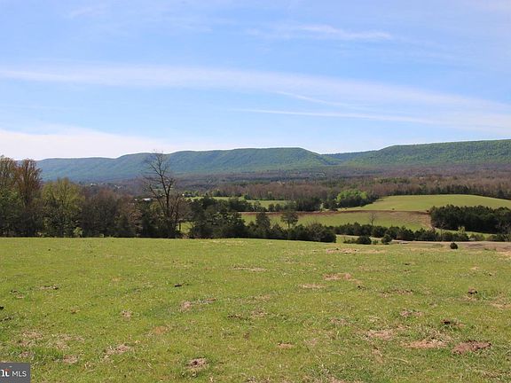 4th image of Cold Spring Hollow Ln