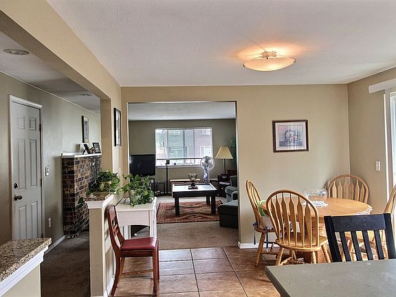 3rd image of 20515 78th Ave E