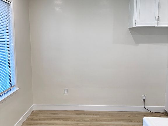 5th image of 14324 Roscoe Blvd APT 1