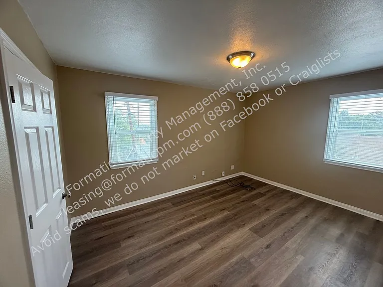 11771 Hazeldell Dr #B — Photo 6