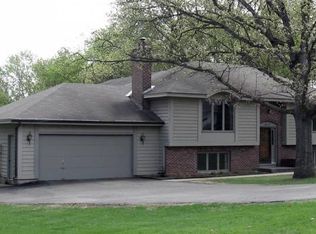 4117 Highland Rd, Minnetonka, MN 55345