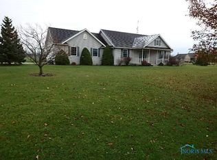 14587 Williams Rd, Defiance, OH 43512