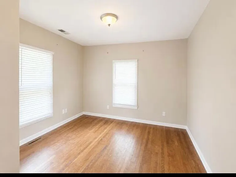 1043 Crescent Ave — Photo 11