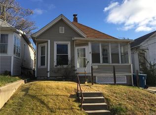 1105 W 9th St, Alton, IL 62002