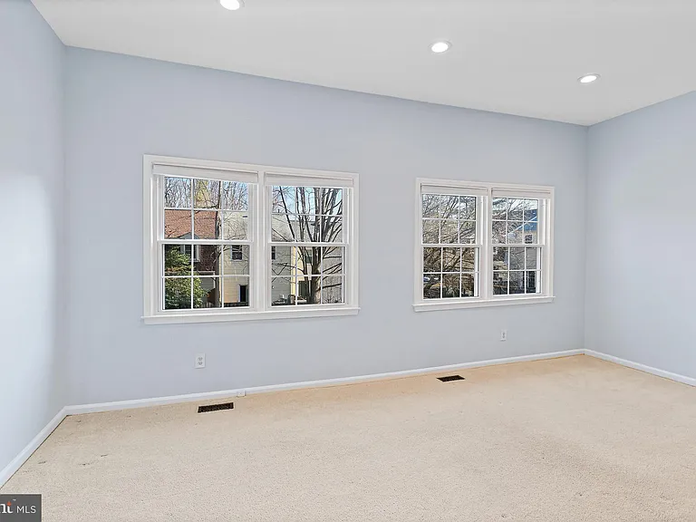 9553 Cherry Oak Ct — Photo 22