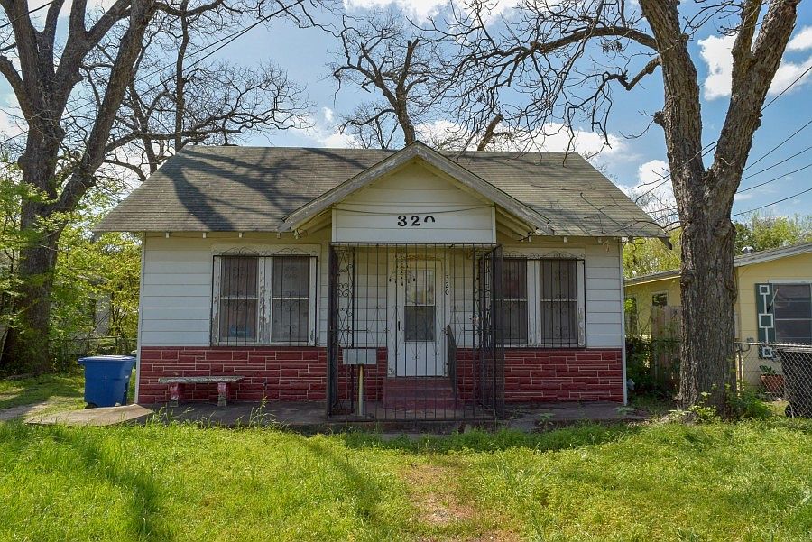 1st image of 320 Taft Blvd