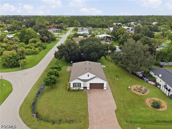 2261 Webster Rd, Alva, FL 33920