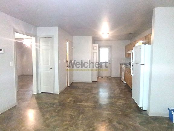3rd image of 1212-1304 Greene St #1212B