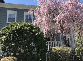 8 Parker Rd APT 1, Wakefield, MA 01880