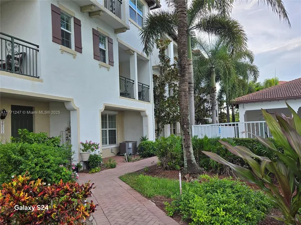 2707 SW 119th Way #1803, Hollywood, FL 33025
