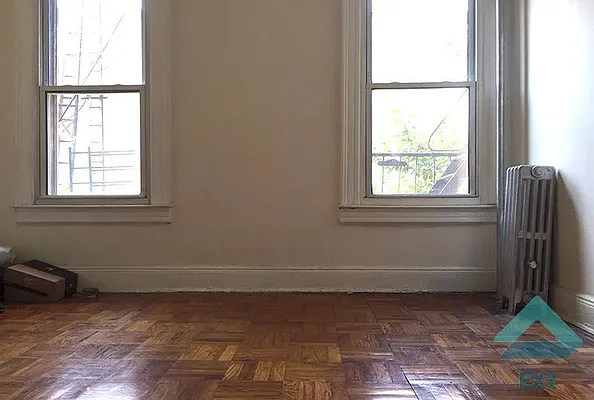 Rented by EXR | media 18