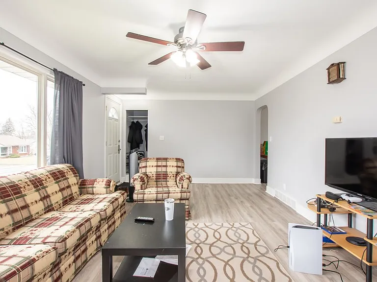 129 Jacobson Ave #1 — Photo 6