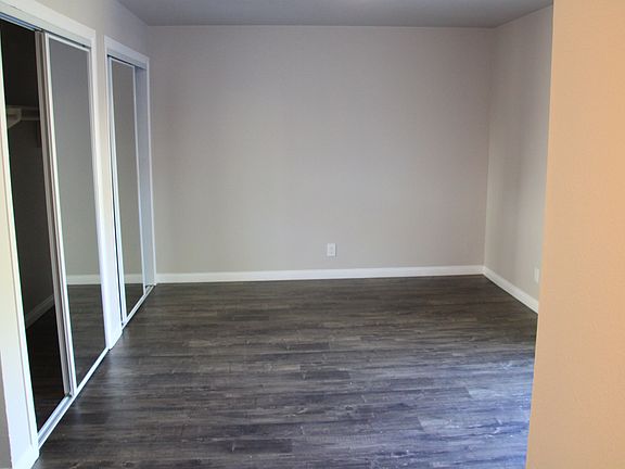 4th image of 617 Glenwood Way