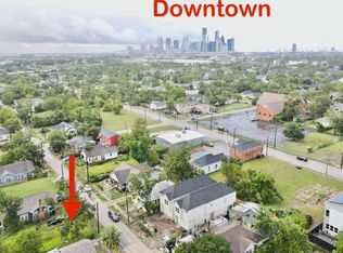 2210B Brackenridge St, Houston, TX 77026