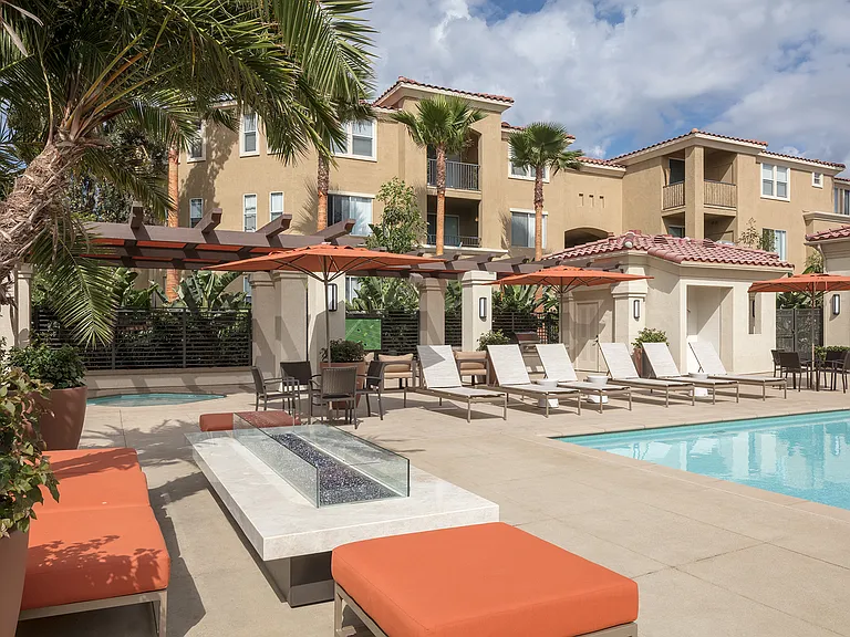 Vista Bella Apartment Homes — Photo 12