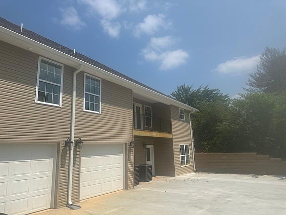 3rd image of 7224 Deane Hill Dr
