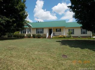 2504 Old Pond Dr, Lincolnton, NC 28092
