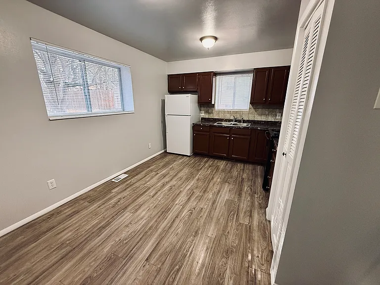147 W 100 N — Photo 3