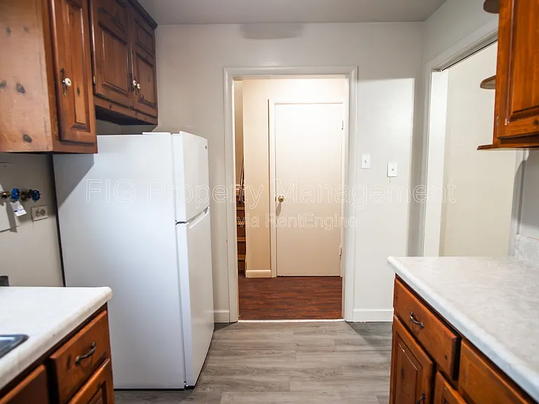 127 Upper Airbase Ln #6 — Photo 4