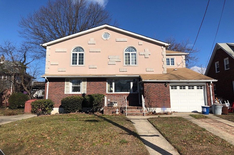 1st image of 139 Sawyer Ave