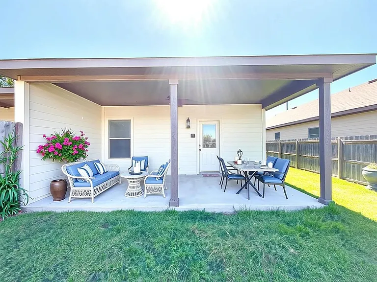 2575 Pahmeyer Rd — Photo 28