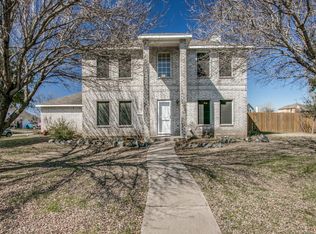 1001 Summit Dr, Justin, TX 76247