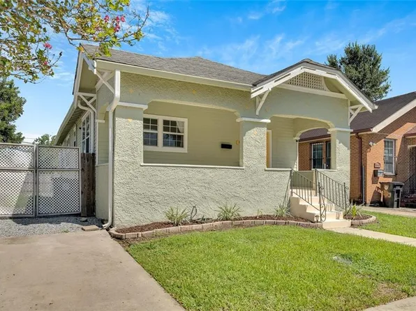 8511 Pritchard Pl, New Orleans, LA 70118