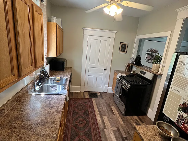 74 Linden Ave — Photo 9