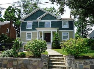 2224 N Harrison St, Arlington, VA 22205