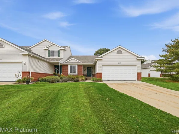1027 Spirea, Howell, MI 48843
