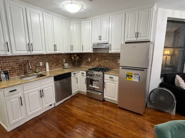 77 Crescent Avenue image 18 of 18