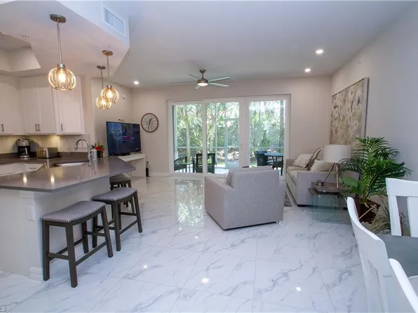 244 Indies Dr E Unit 101, Naples, FL 34114