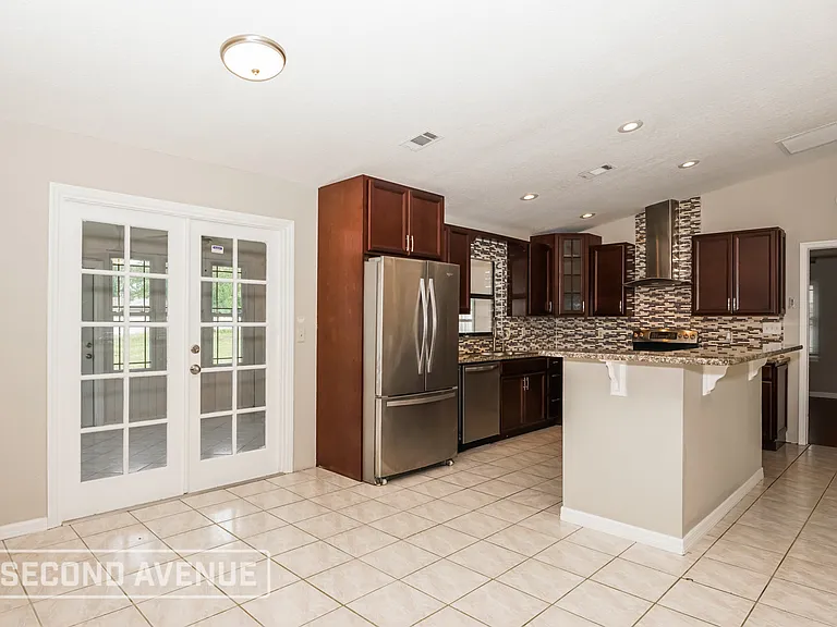 613 Hamm St NW — Photo 8