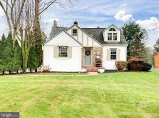 4711 Oley Turnpike Rd, Reading, PA 19606