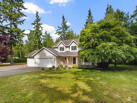 2nd image of 25956 Rolling Hills Place NE
