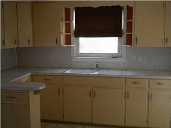 4th image of 1410 Rossman Ave SE