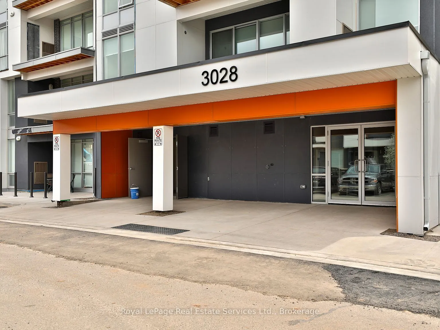 3 bed, $3,595 — Photo 3