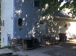 447 S 7th St, Saint Peter, MN 56082