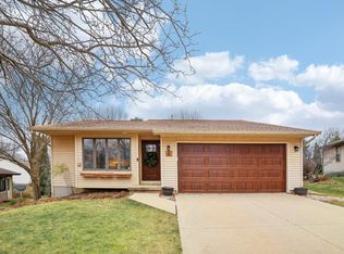 6 Spear Cir, Madison, WI 53713