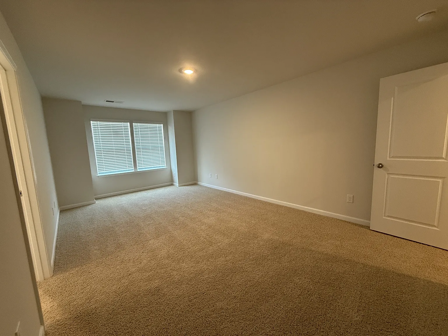 1475 Amberview Lane - 1475 — Photo 2