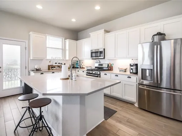 18003 Pomelo Ln #B, Pflugerville, TX 78660