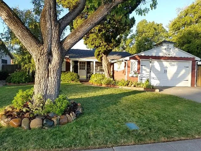 7436 Circle Pkwy photo 1