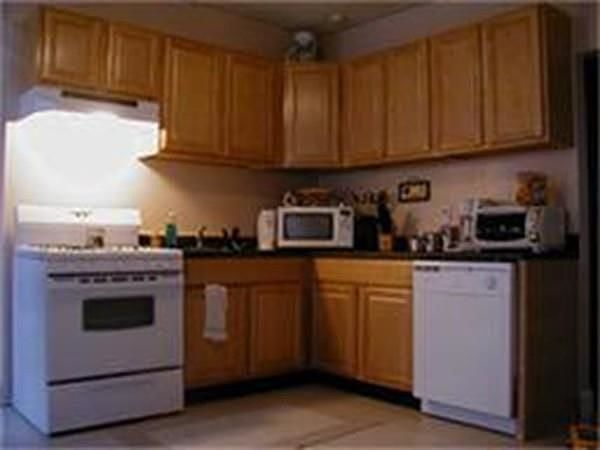 2nd image of 435 Cottage St
