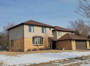 1526 Carson Ct, Homewood, IL 60430