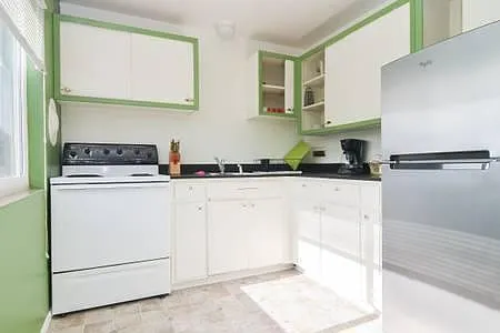 5505 1/2 26th Ave NE — Photo 3