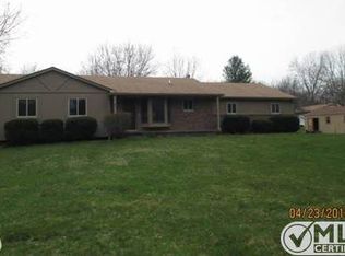 4925 Whipple Lake Rd, Clarkston, MI 48348